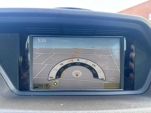 Used 2012 Mercedes-Benz E 350 Cabriolet image 31