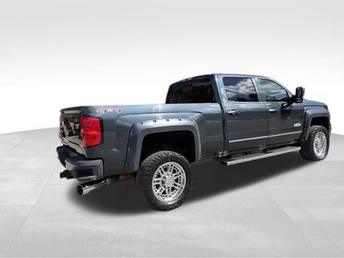 Used 2017 Chevrolet Silverado 2500 High Country w/ Duramax Plus Package image 3