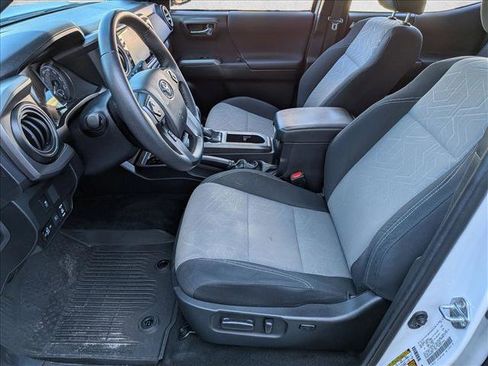 Used 2023 Toyota Tacoma TRD Sport image 16