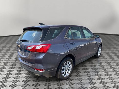 Used 2019 Chevrolet Equinox LS FWD image 3