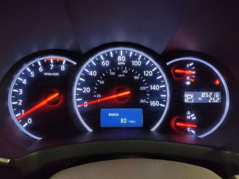 Used 2017 Nissan Quest SV image 23