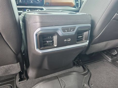 Used 2022 GMC Sierra 1500 Denali AWD/4WD image 34