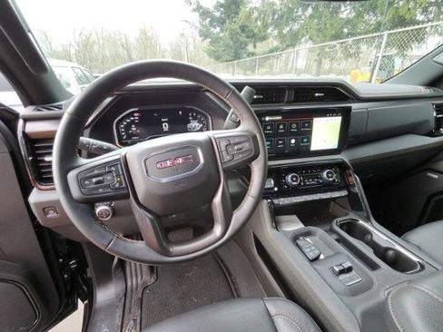 Used 2025 GMC Sierra 2500 AT4 w/ Max Trailering Package image 4