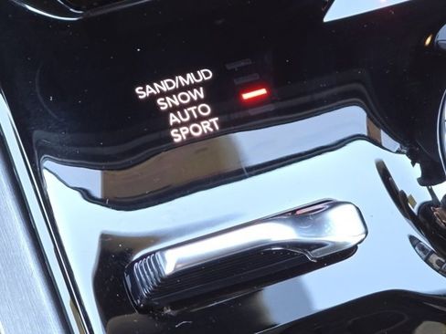 New 2026 Jeep Grand Wagoneer Limited image 19