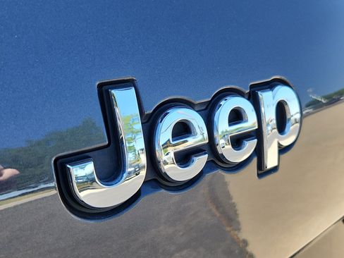 Used 2021 Jeep Grand Cherokee L Overland AWD/4WD image 32