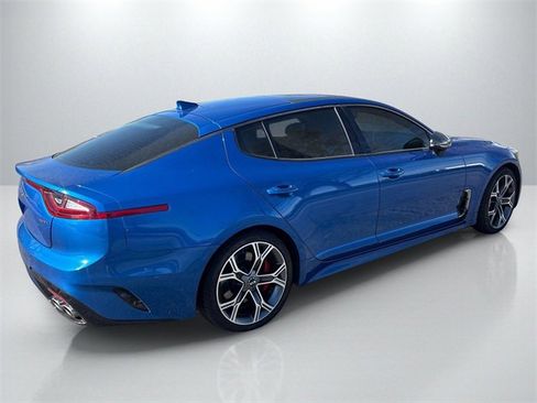 Used 2020 Kia Stinger GT2 image 7