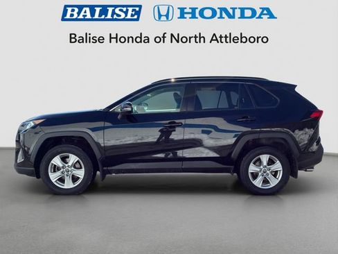 Used 2019 Toyota RAV4 XLE w/ Convenience Package image 2