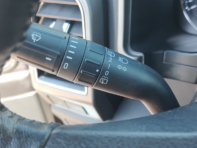 Used 2020 Ford Expedition XLT w/ Equipment Group 202A RWD image 22