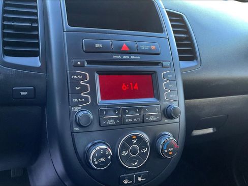 Used 2013 Kia Soul image 14