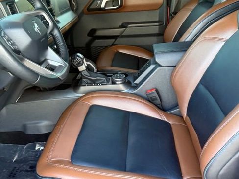 Used 2024 Ford Bronco Outer Banks w/ Sasquatch Package AWD/4WD image 13