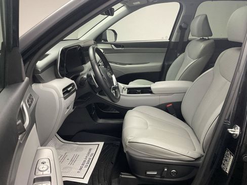 Used 2024 Hyundai Palisade SEL w/ Premium Package FWD image 12