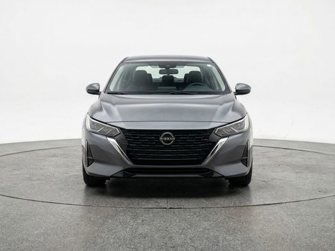 Used 2025 Nissan Sentra S image 1