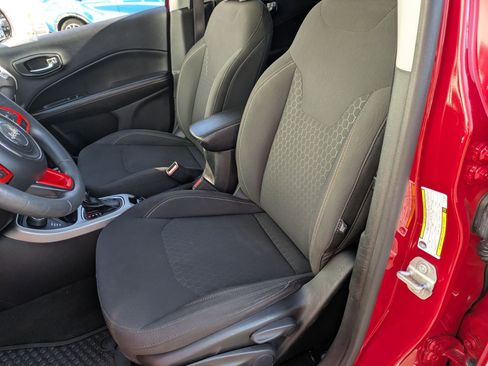 Used 2020 Jeep Compass Sport image 14