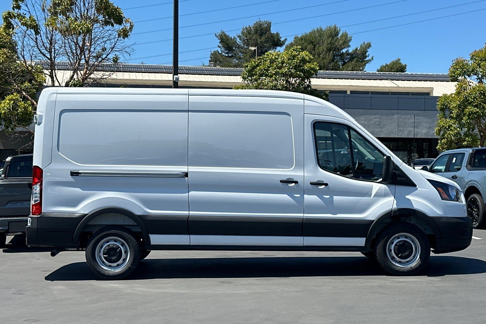 New 2026 Ford Transit 250 148 Medium Roof w/ Load Area Protection Package RWD image 3