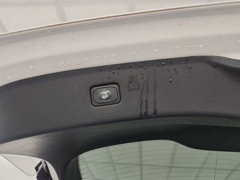 Used 2022 Ford Edge SEL w/ Convenience Package image 23