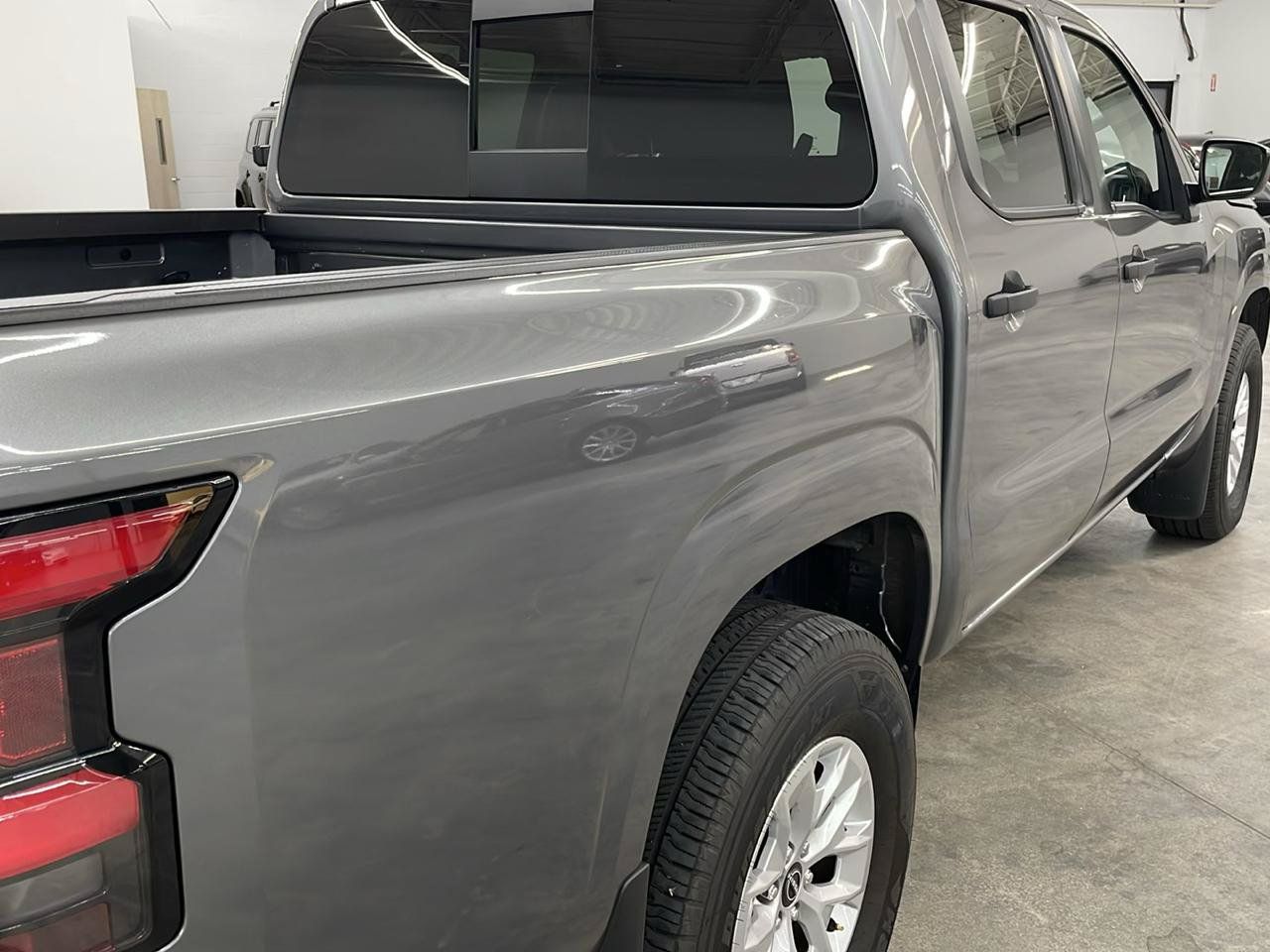 Used 2025 Nissan Frontier S AWD/4WD image 8