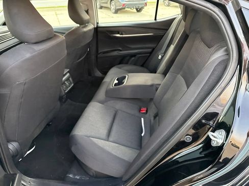 Used 2025 Toyota Camry LE FWD image 15