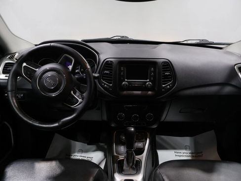 Used 2018 Jeep Compass Latitude w/ Cold Weather Group image 14