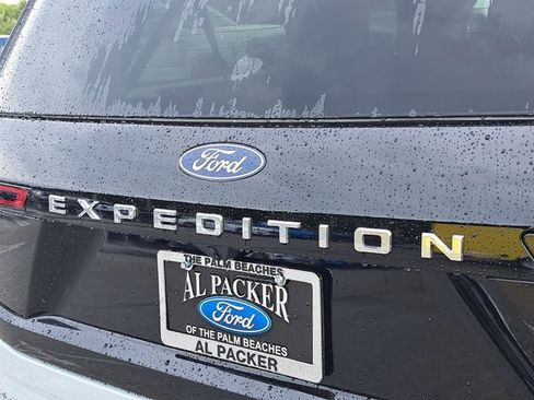 New 2025 Ford Expedition Max Platinum w/ Driver's Package image 10