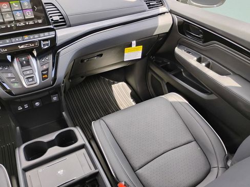 New 2026 Honda Odyssey Elite image 30