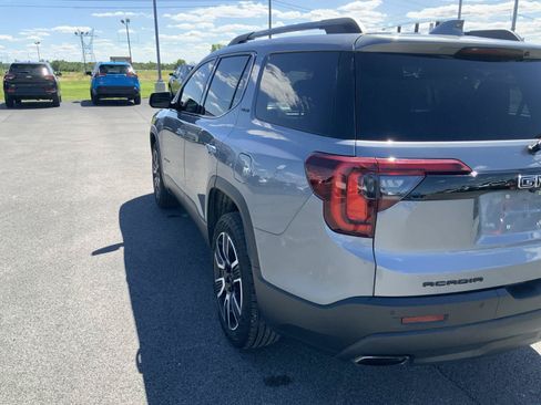 Used 2021 GMC Acadia SLE w/ Elevation Edition FWD image 32