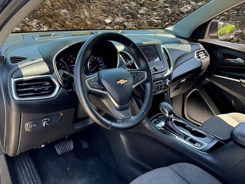 Used 2023 Chevrolet Equinox LT w/ Driver Convenience Package image 13