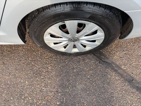 Used 2014 Volkswagen Jetta S image 8