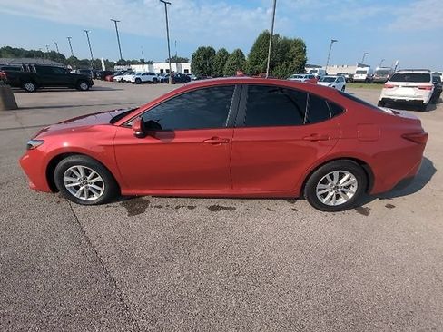 Used 2025 Toyota Camry LE FWD image 9