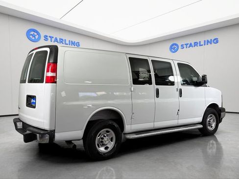 Used 2025 Chevrolet Express 2500 w/ Driver Convenience Package RWD image 10