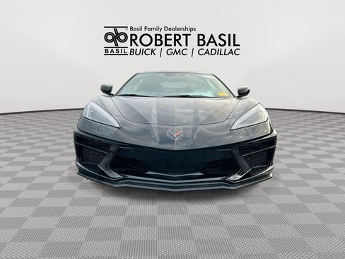 Used 2024 Chevrolet Corvette Stingray Coupe w/ Body-Color Dual Roof Package RWD image 3