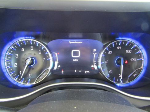 New 2027 Chrysler Pacifica Select AWD/4WD image 27