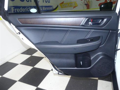 Used 2019 Subaru Outback 2.5i Limited w/ Popular Package #2 image 28