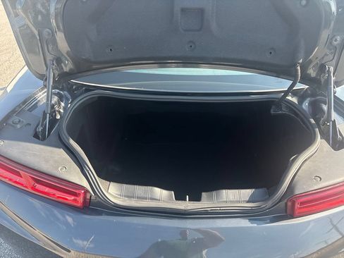 Used 2016 Chevrolet Camaro LT RWD image 28