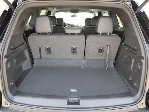 New 2026 GMC Acadia Elevation w/ Elevation Premium Package AWD/4WD image 35