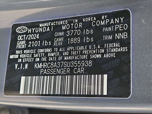 Certified 2025 Hyundai Venue Limited image 24