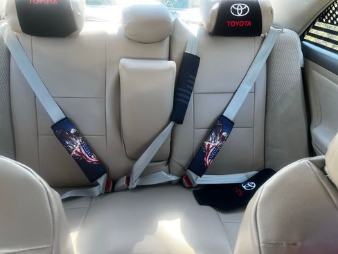 Used 2010 Toyota Camry SE image 19