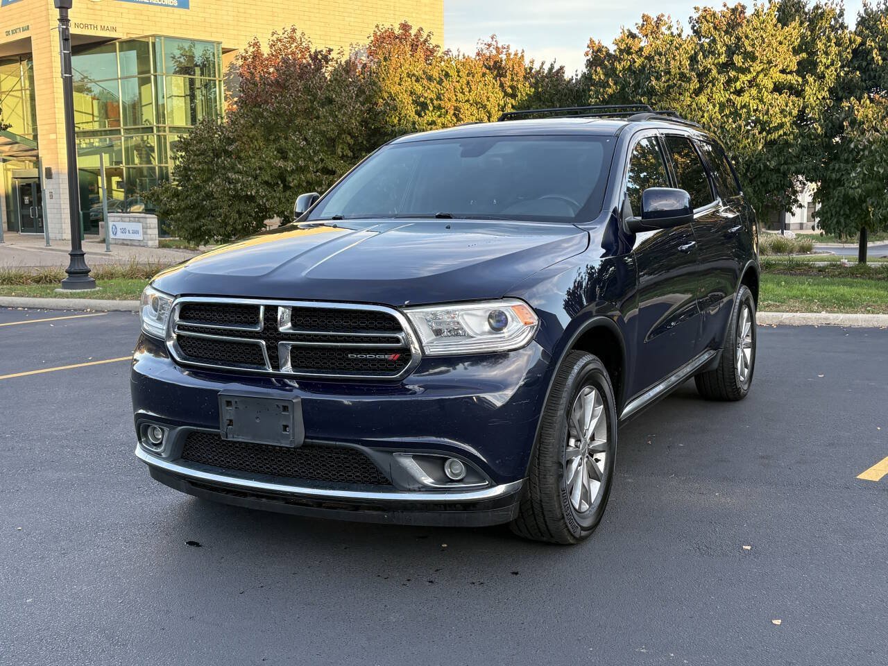Used 2017 Dodge Durango SXT w/ Quick Order Package 23B AWD/4WD image 2