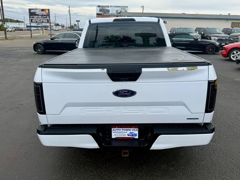 Used 2018 Ford F150 XL w/ Equipment Group 101A Mid AWD/4WD image 4