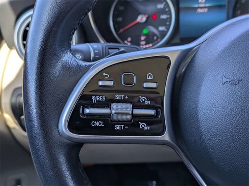 Used 2020 Mercedes-Benz GLC 300 image 25