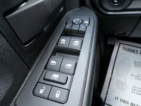 New 2026 RAM 2500 Tradesman AWD/4WD image 18