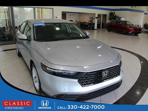 Certified 2025 Honda Accord LX image 1