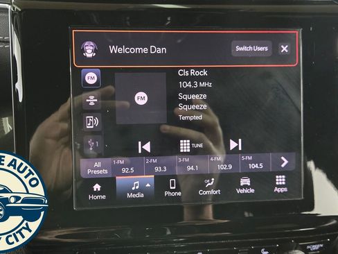 Used 2023 Jeep Grand Cherokee Altitude image 14