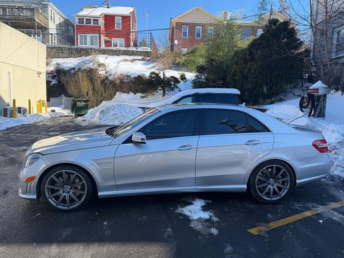 Used 2012 Mercedes-Benz E 63 AMG AMG Sedan image 10