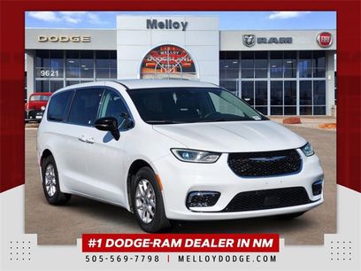 Certified 2024 Chrysler Pacifica Touring-L