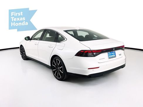 Used 2025 Honda Accord Touring image 5