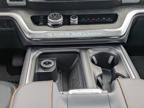 New 2025 Ford Expedition Tremor image 24