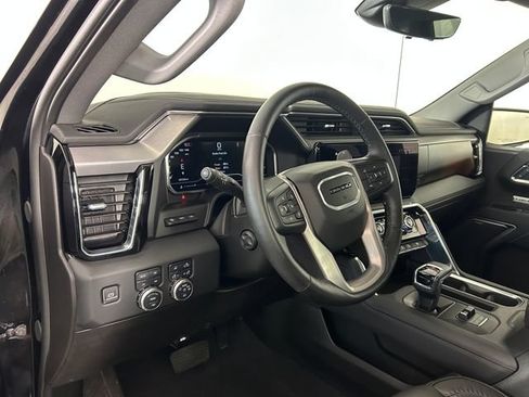 Used 2024 GMC Sierra 1500 Denali w/ Denali Reserve Package AWD/4WD image 14