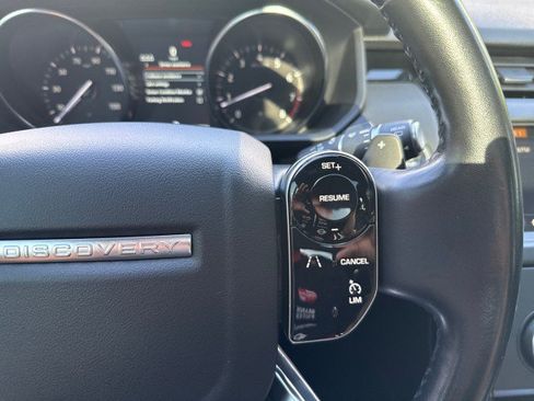 Used 2019 Land Rover Discovery SE AWD/4WD image 23