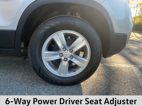 Used 2021 Chevrolet Trax LT w/ Driver Confidence Package image 11