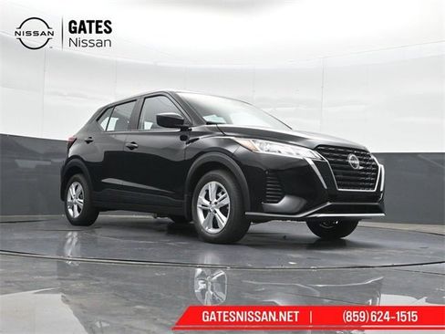 New 2025 Nissan Kicks Play S image 42